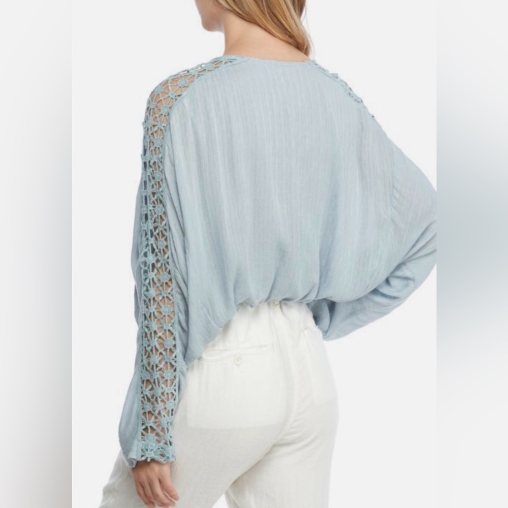 Free People Runaway Crochet Blouse Sky Blue M NWT Boho Cropped - Picture 8 of 11